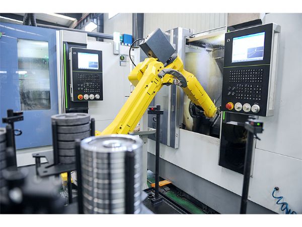 智能制造工業(yè)機(jī)器人家族又添新成員