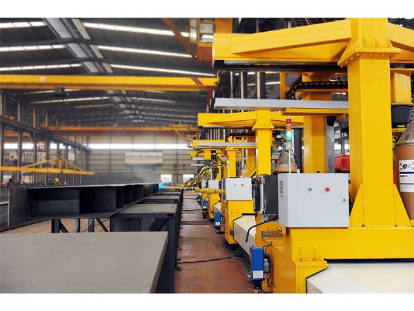 河南礦山｜全自動雙梁主梁內(nèi)縫機(jī)器人焊接工作站來了！